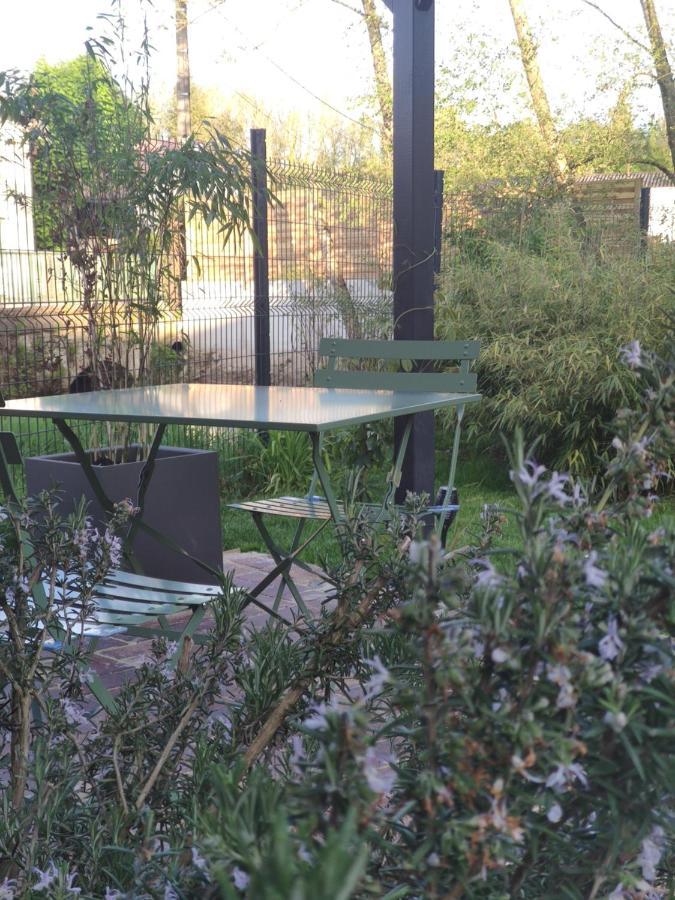 Des Viviers -08400 - De 1 A 2 Personnes Holiday home Manre